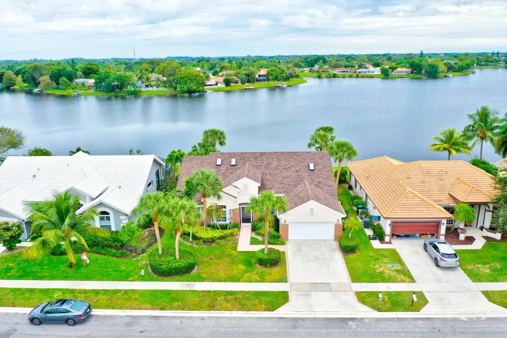 1152 Lake Breeze Drive Wellington FL 33414