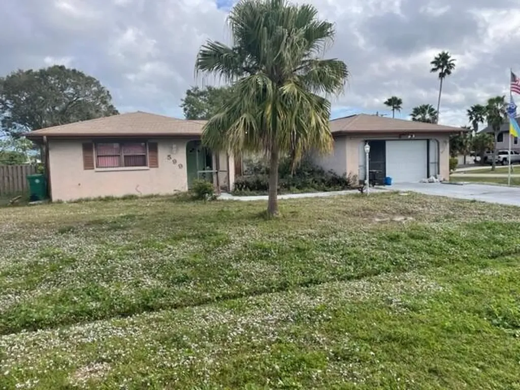 599 SE Euclid Lane Port St Lucie FL 34983