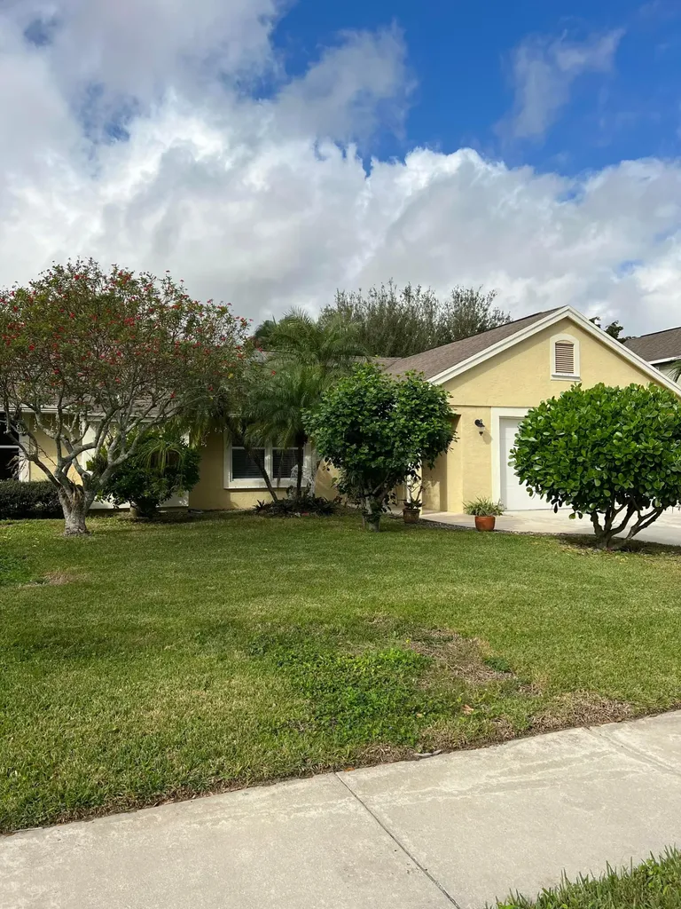 10715 Mandya Court Boynton Beach FL 33437