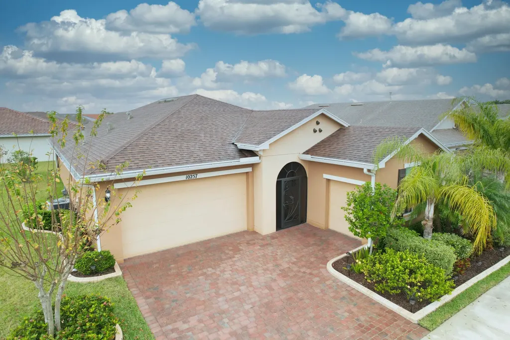 10257 SW Fernwood Avenue Port St Lucie FL 34987