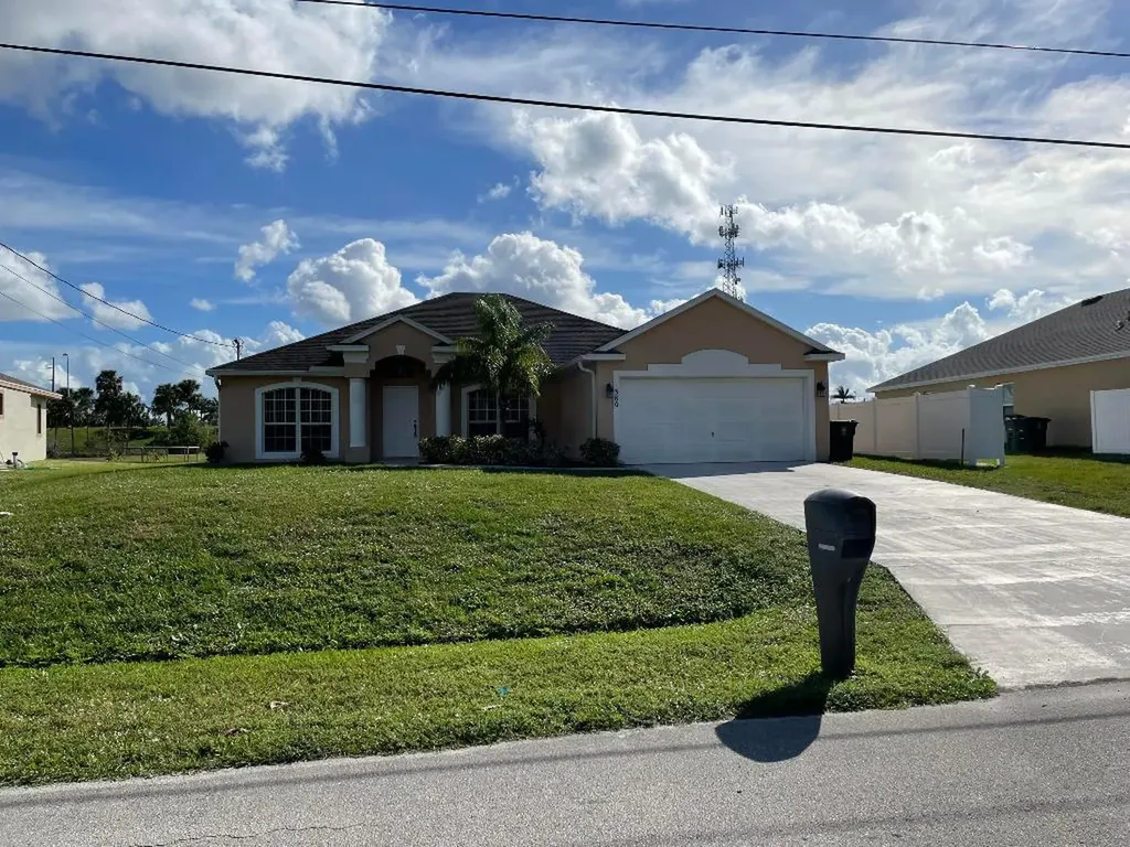 380 SW Ridgecrest Drive Port St Lucie FL 34953