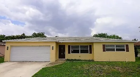 11184 Median Street Boca Raton FL 33428