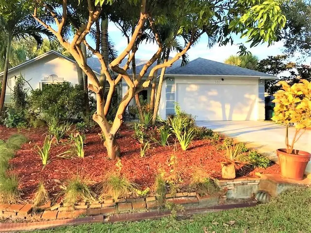 597 SW Kaabe Avenue Port St Lucie FL 34953