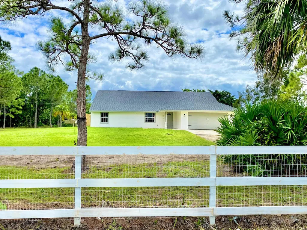 17874 90th Street N Loxahatchee FL 33470