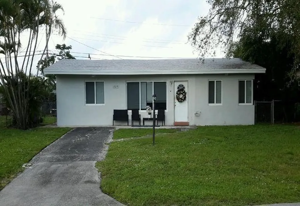 1625 NE 30th Court Pompano Beach FL 33064