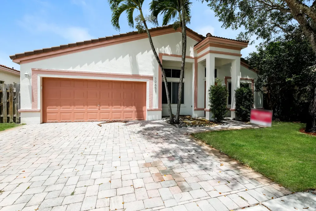 10651 SW 14th Court Davie FL 33324