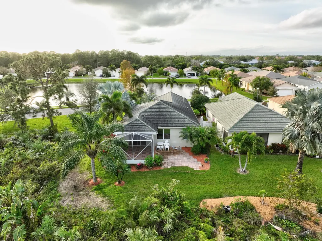 233 SW Manatee Springs Way Port St Lucie FL 34986