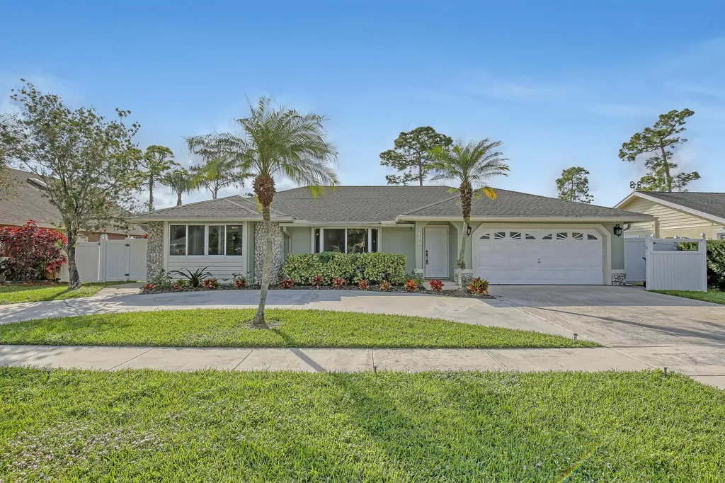 106 Hemingway Court Royal Palm Beach FL 33411