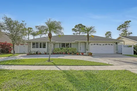 106 Hemingway Court Royal Palm Beach FL 33411