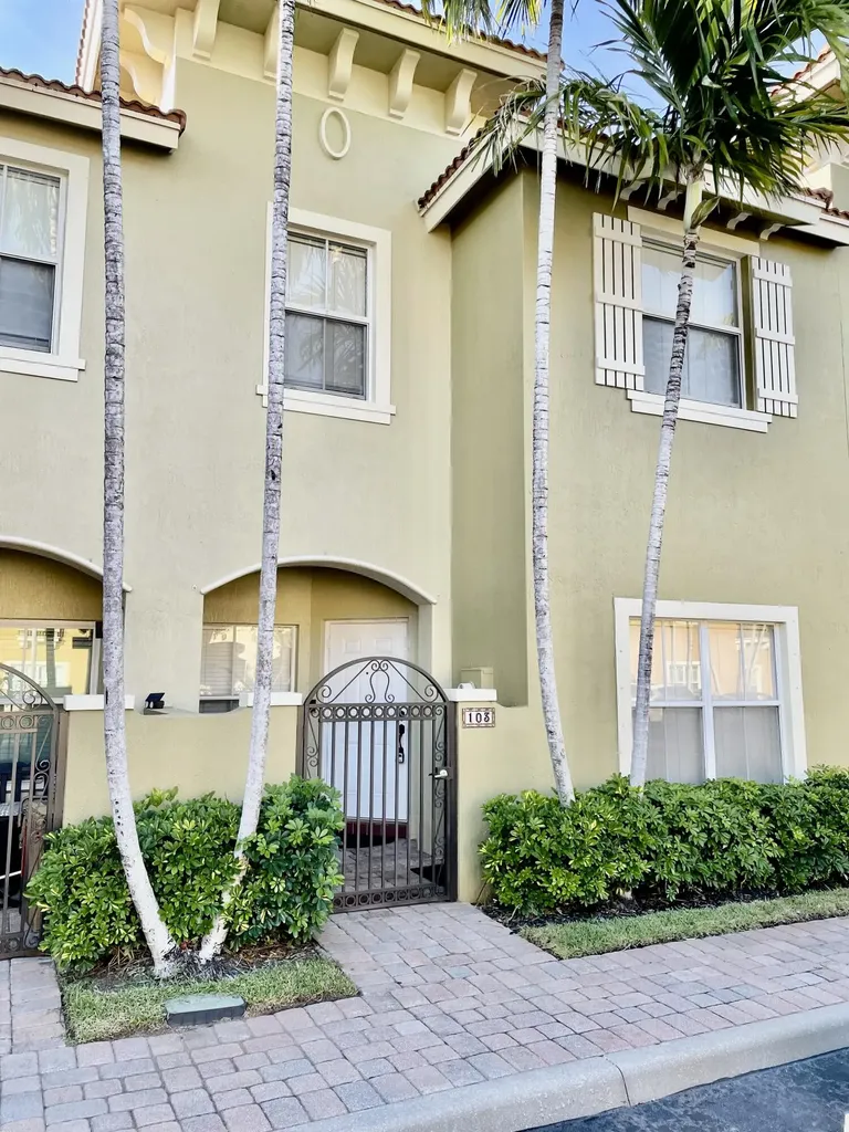 103 Lake Monterey Circle Boynton Beach FL 33426