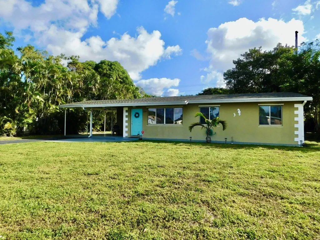 1214 Lake Geneva Drive Lake Worth Beach FL 33461