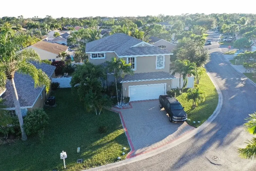 1791 Sawgrass Circle Greenacres FL 33413