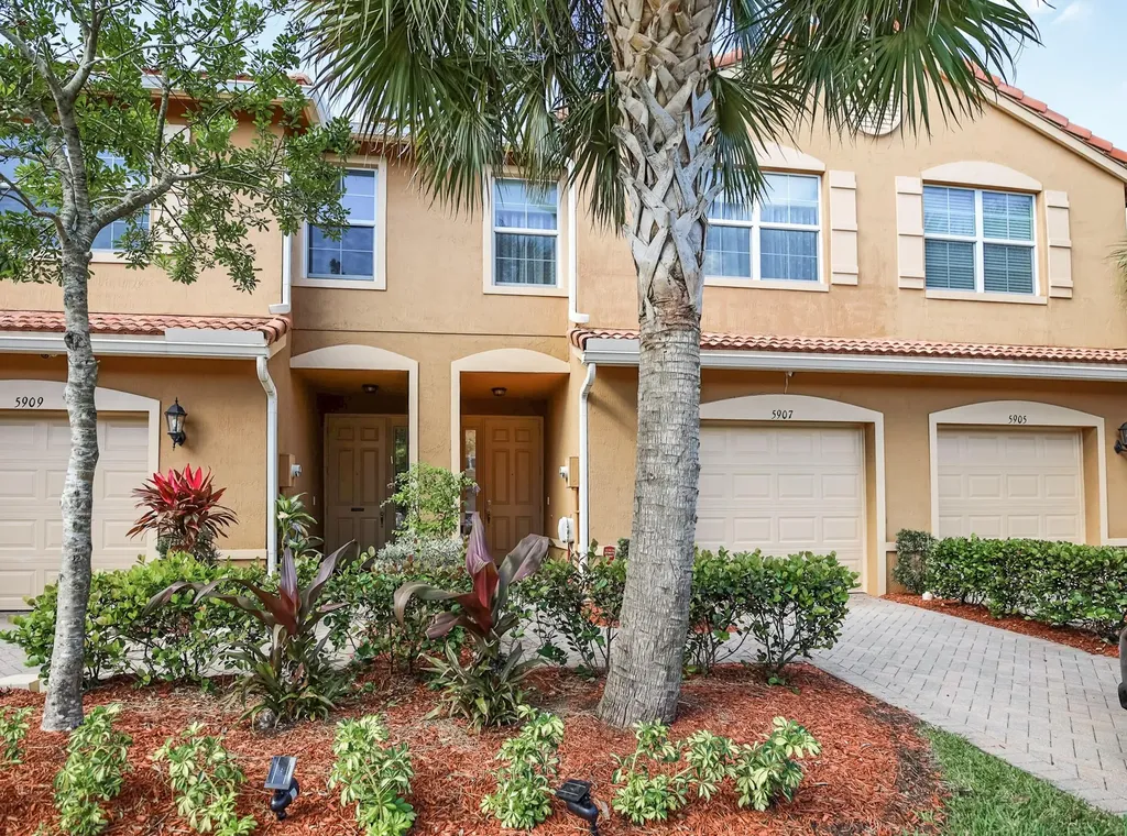 5907 Monterra Club Drive Lake Worth FL 33463