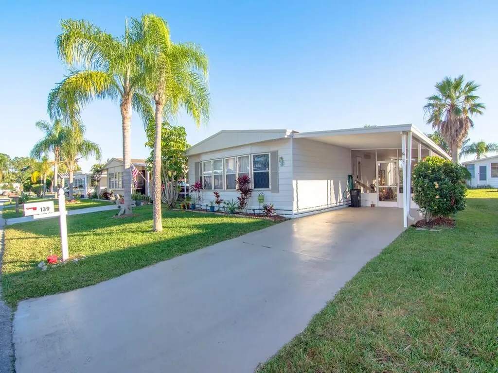 139 West Caribbean Port St Lucie FL 34952