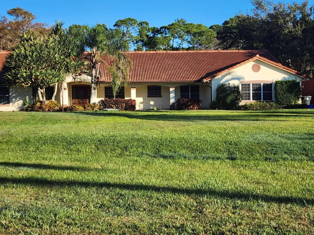 9787 Saddle Court Lake Worth FL 33467