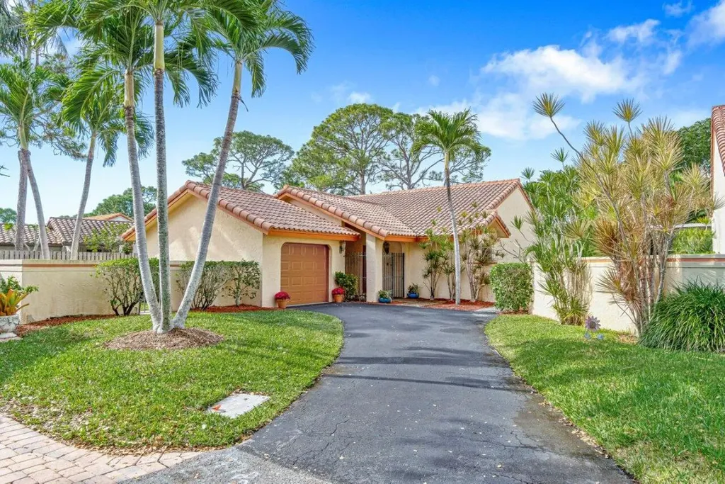 2210 NW 14th Street Delray Beach FL 33445