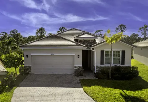 4434 NW King Court Jensen Beach FL 34957