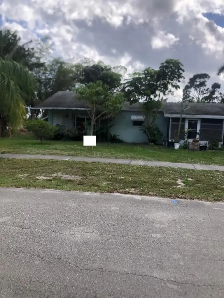 9186 SE Venus Street Hobe Sound FL 33455