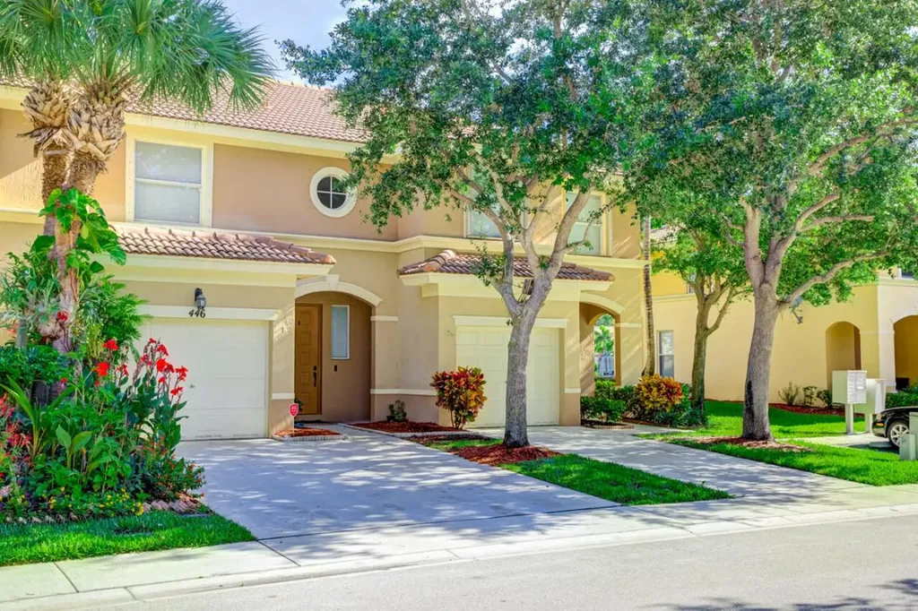 446 Rainbow Springs Terrace Royal Palm Beach FL 33411