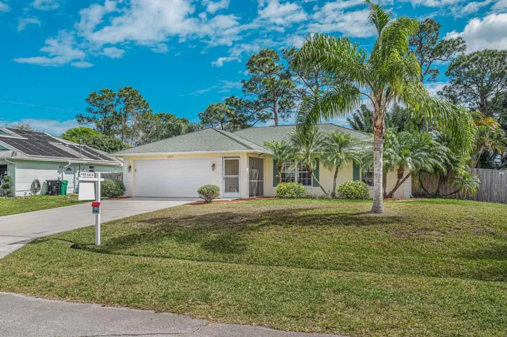 1809 SW Day Street Port St Lucie FL 34953