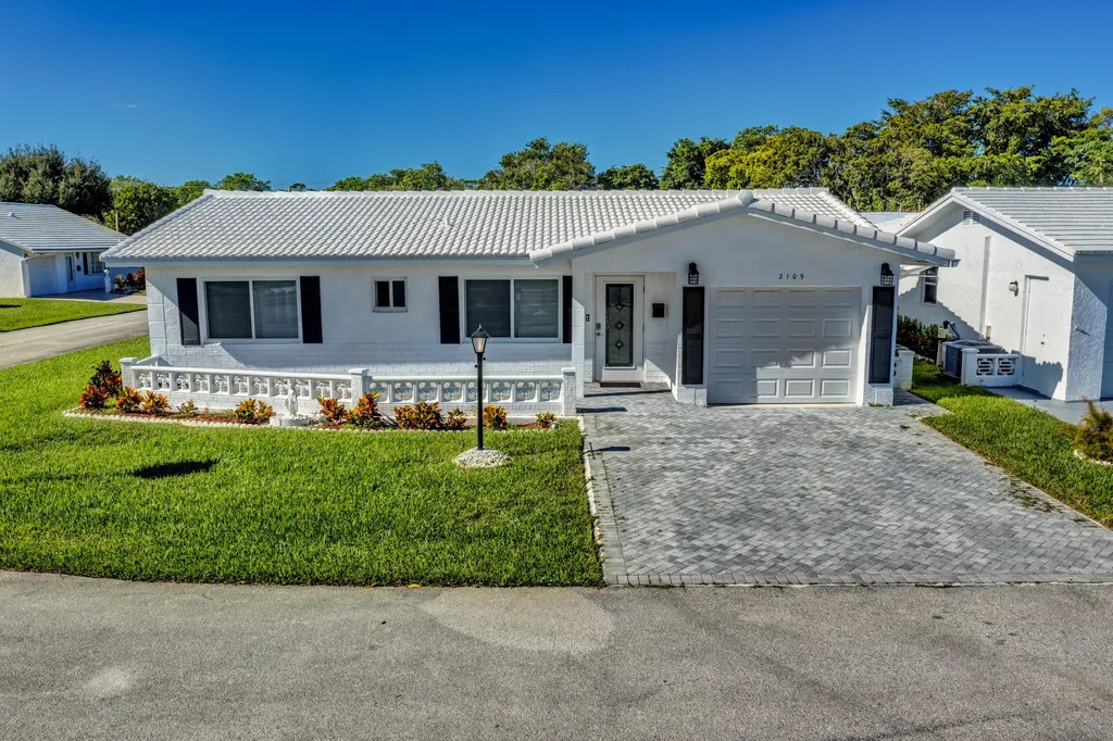2109 SW 23rd Court Boynton Beach FL 33426
