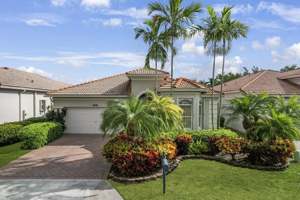 12676 Via Lucia Boynton Beach FL 33436