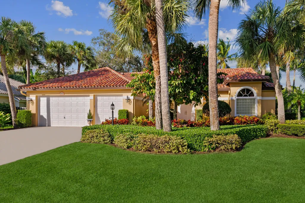 2663 Hampton Circle S Delray Beach FL 33445
