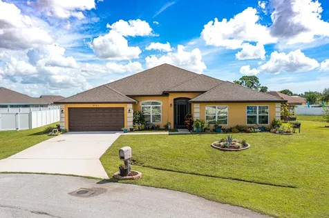 5782 NW Lynn Court Port St Lucie FL 34986