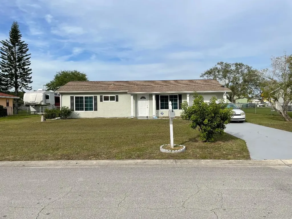 2291 SE Rainier Road Port St Lucie FL 34952