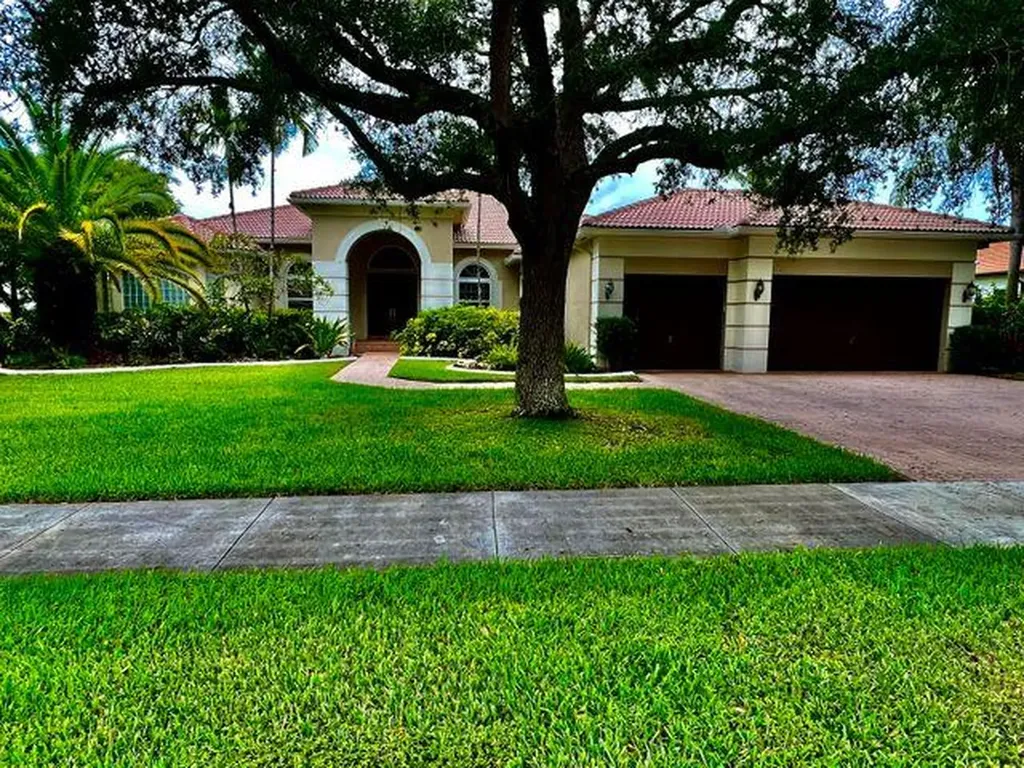 13022 SW 40th Street Davie FL 33330