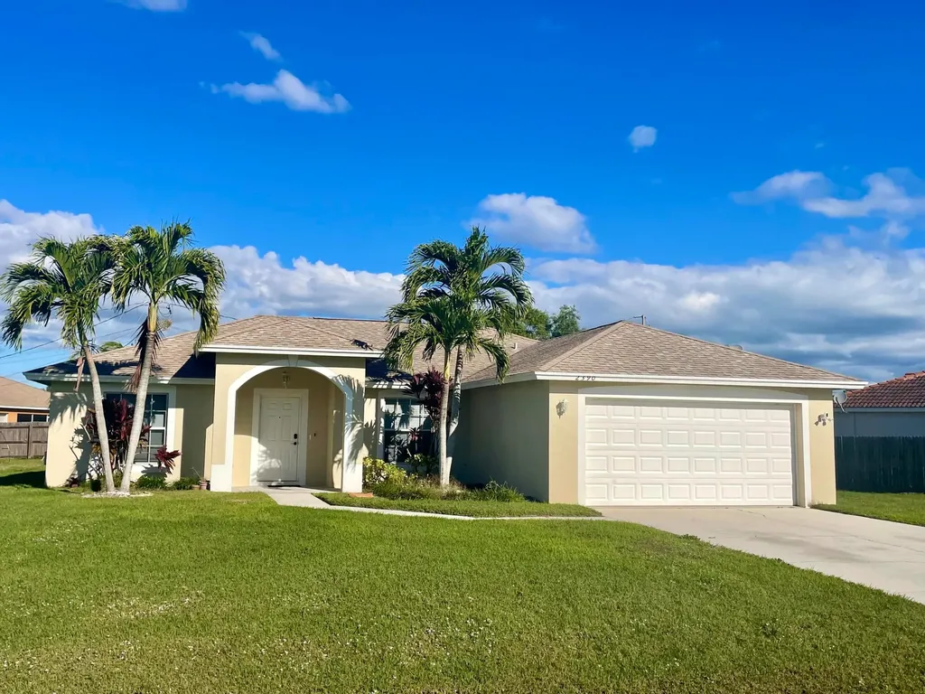 2390 SE Beechwood Terrace Port St Lucie FL 34952
