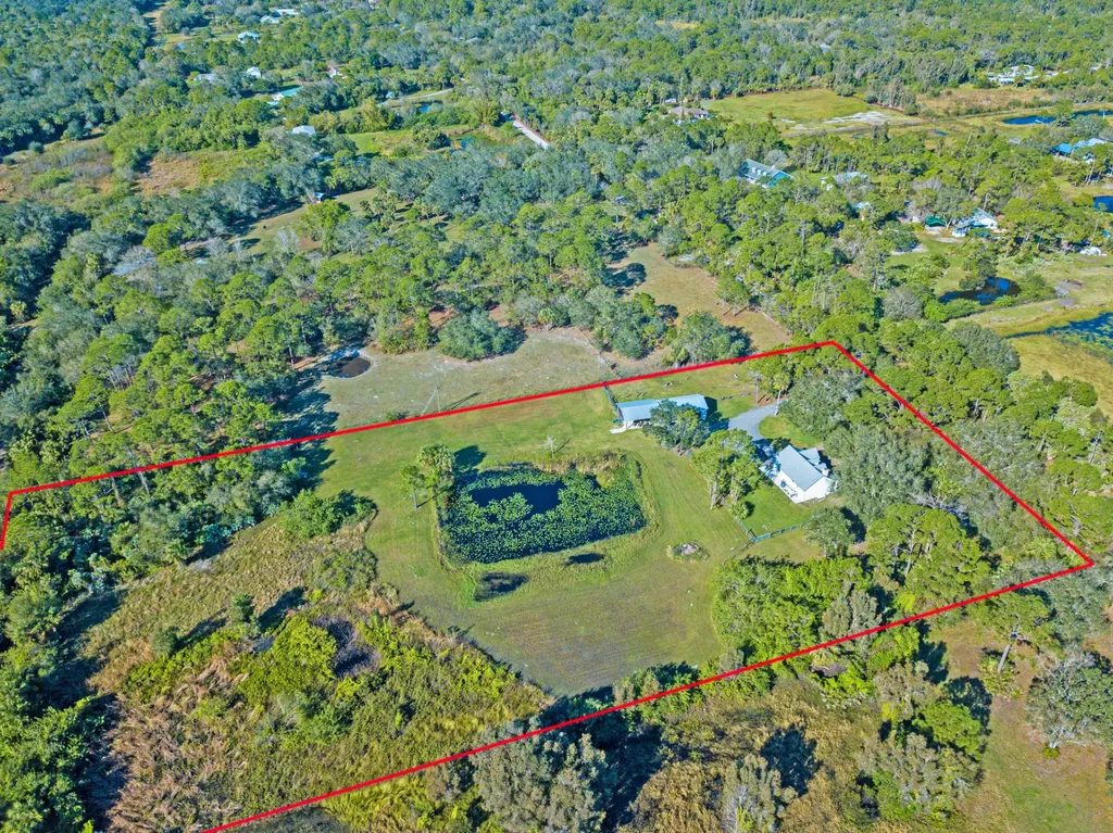 24950 SW 95th Street Indiantown FL 34956