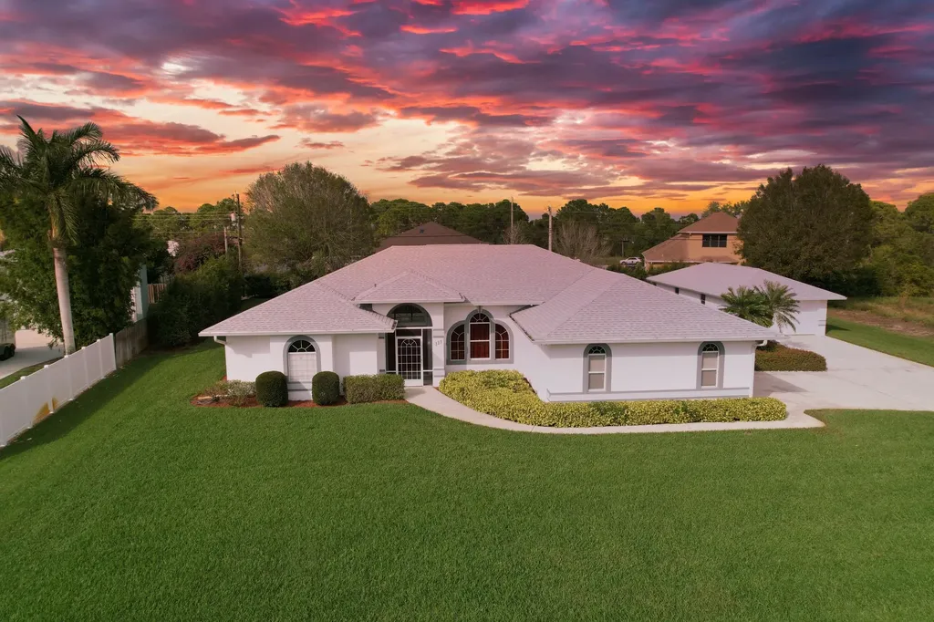 111 SW Sebring Circle Port St Lucie FL 34953