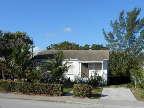 925 N F Street Lake Worth Beach FL 33460