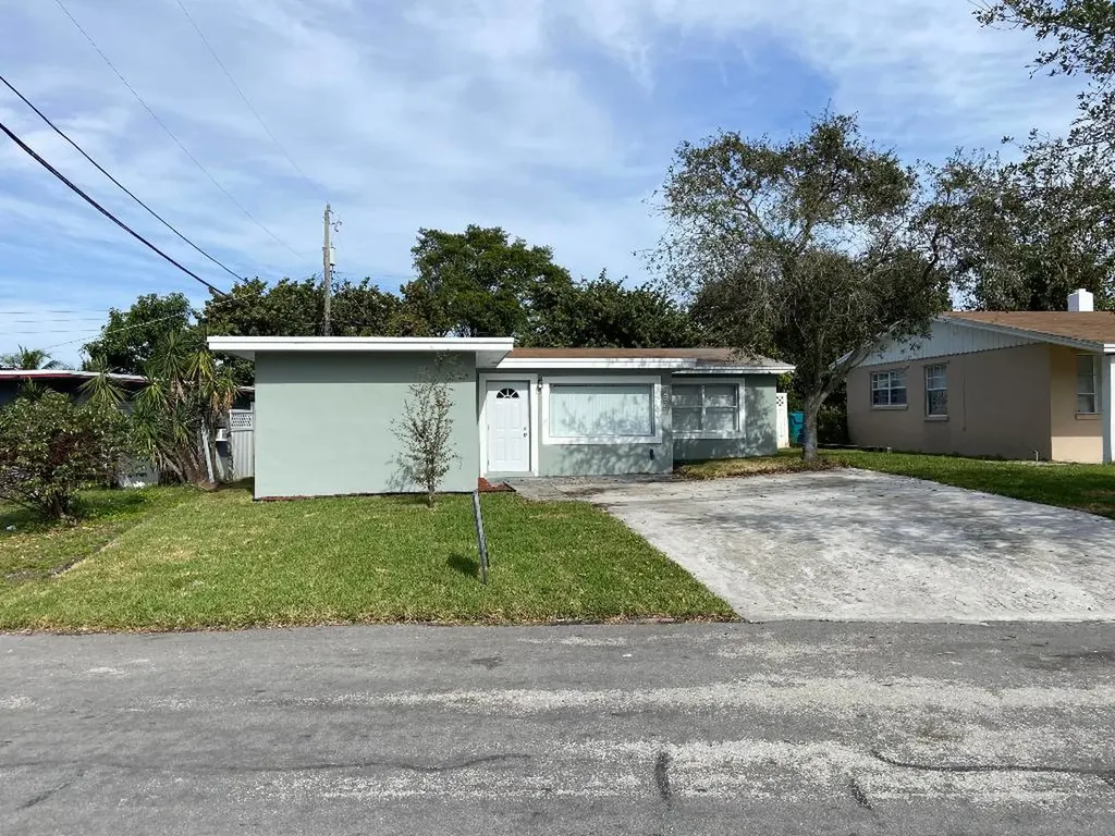 225 NW 3rd Avenue Boynton Beach FL 33435