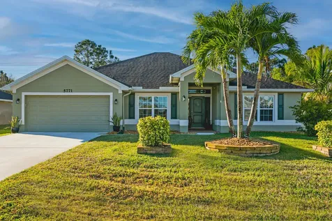 5771 NW Lynn Court Port St Lucie FL 34986