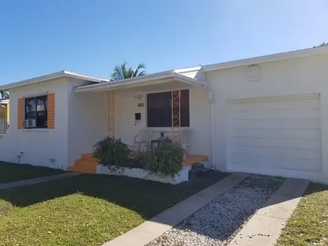 1880 NE 159th Street North Miami Beach FL 33162