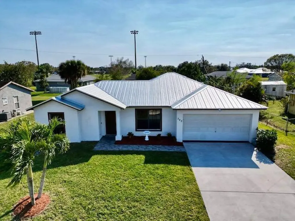 742 SW Dolores Avenue Port St Lucie FL 34983