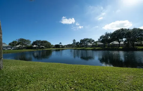1054 Bedford Avenue Palm Beach Gardens FL 33403