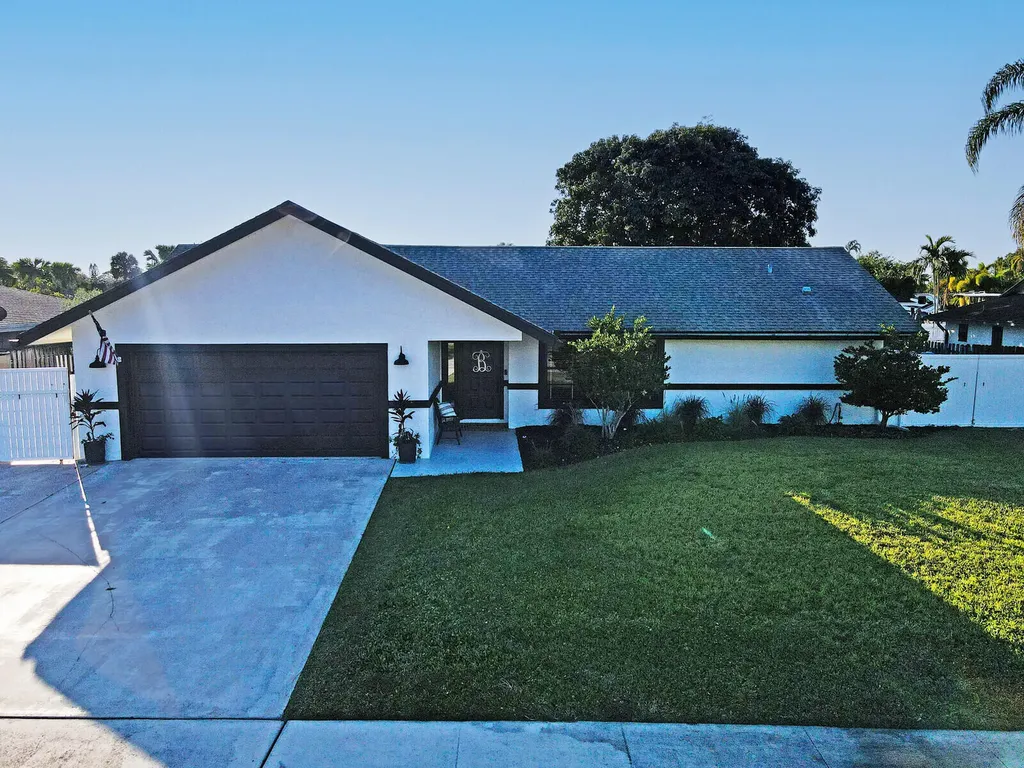 252 Ponce De Leon Street Royal Palm Beach FL 33411