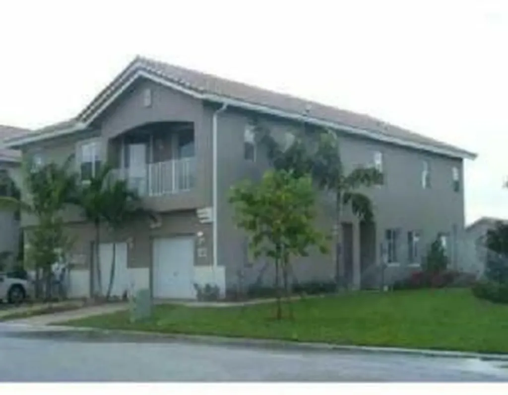 3026 Laurel Ridge Circle Riviera Beach FL 33404