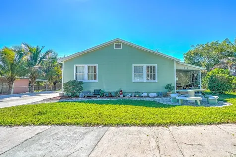 1617 Crestwood Boulevard Lake Worth Beach FL 33460