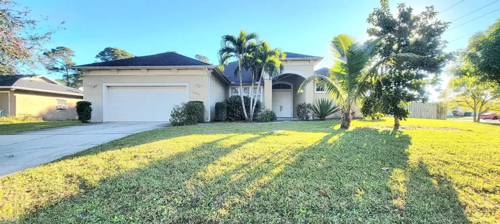1791 SW Cloverleaf Street Port St Lucie FL 34953