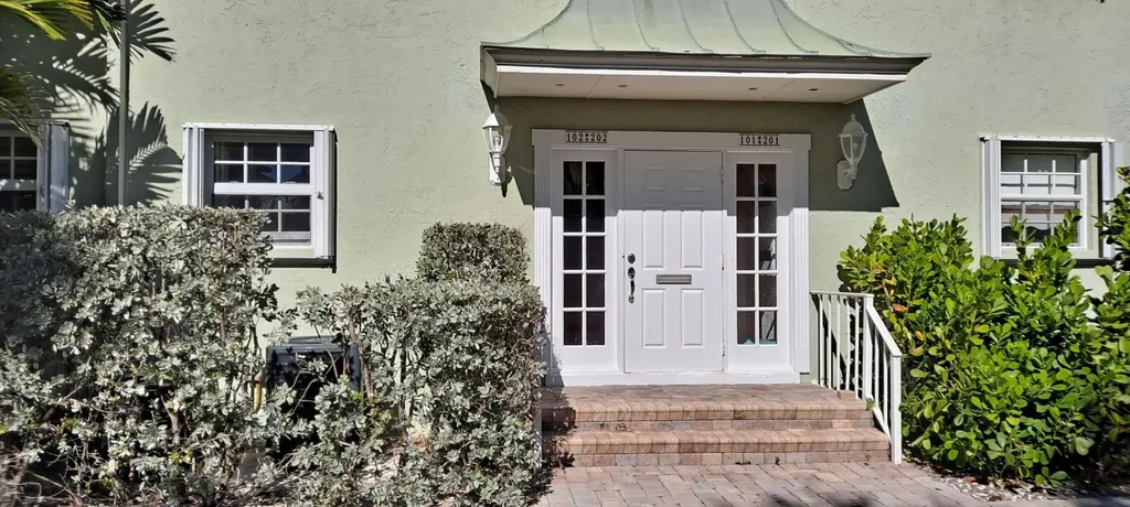 5500 Old Ocean Boulevard Ocean Ridge FL 33435