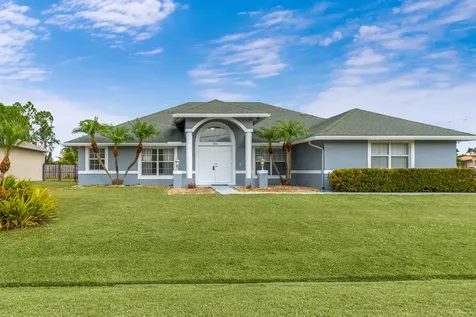 5881 NW Corso Avenue Port St Lucie FL 34986