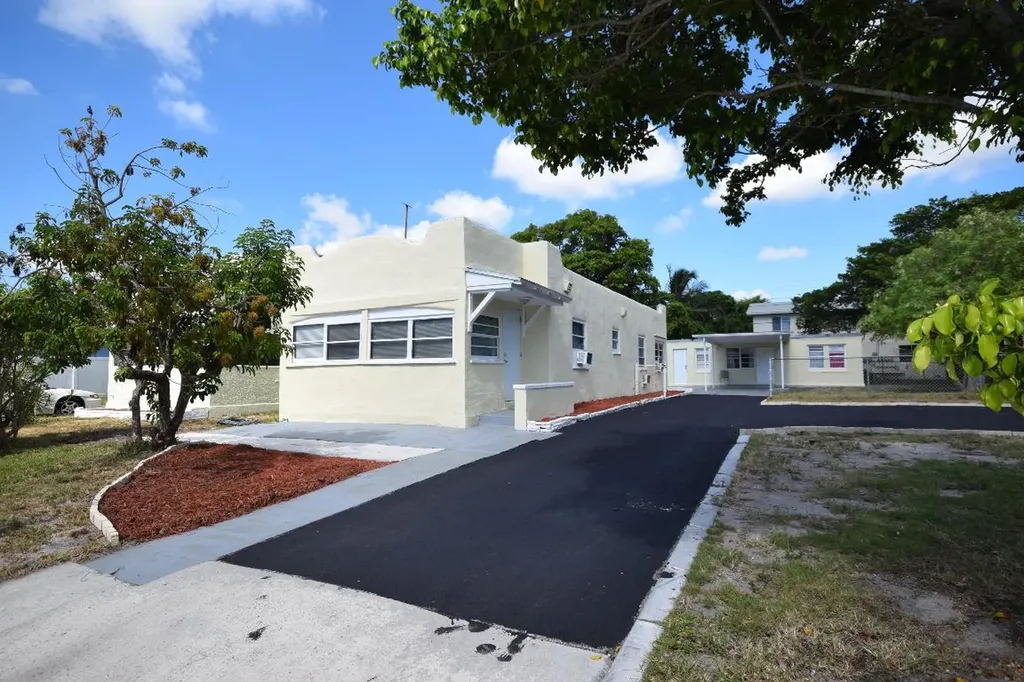 919 S M Street Lake Worth Beach FL 33460