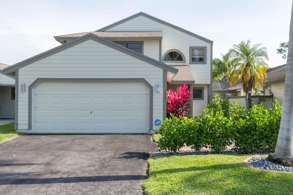 13283 Bedford Mews Court Wellington FL 33414