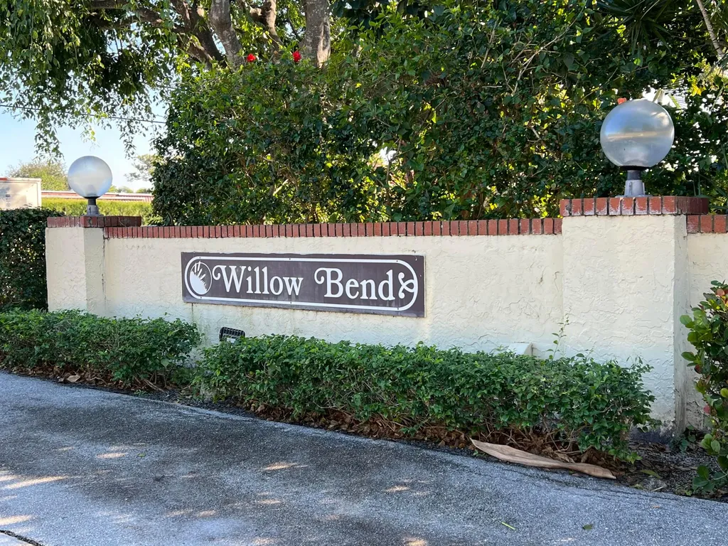 3741 English Lane Lake Worth FL 33467