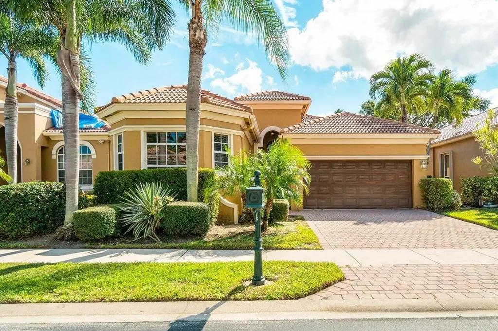 5540 Via De La Plata Circle Delray Beach FL 33484