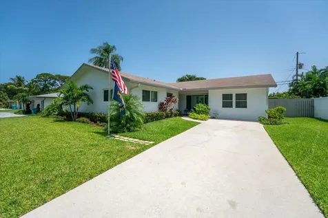 722 SW 28th Avenue Boynton Beach FL 33435